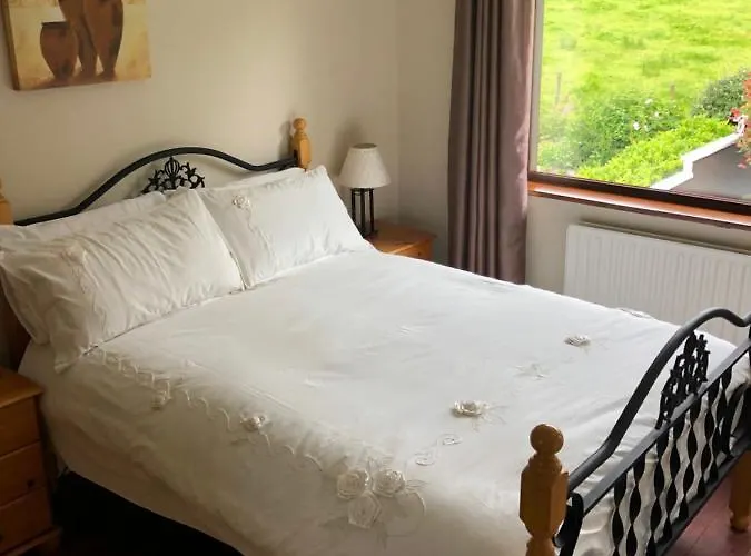 Elm Brook Bed & Breakfast 3*